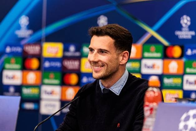 UEFA Champions League, Pressekonferenz FC Bayern München; 10.03.2025 Leon Goretzka (FC Bayern München, 8) lächelt während der Pressekonferenz UEFA Champions League Achtelfinale Rückspiel, Pressekonferenz FC Bayern München vor dem Spiel gegen FC Bayern München; Leverkusen, BayArena am 10.03.2025 Copyright: xBEAUTIFULxSPORTS Wunderlx
