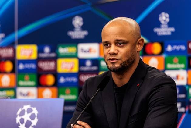 UEFA Champions League, Pressekonferenz FC Bayern München; 10.03.2025 Vincent Kompany (Trainer FC Bayern München) während der Pressekonferenz UEFA Champions League Achtelfinale Rückspiel, Pressekonferenz FC Bayern München vor dem Spiel gegen FC Bayern München; Leverkusen, BayArena am 10.03.2025 Copyright: xBEAUTIFULxSPORTS Wunderlx