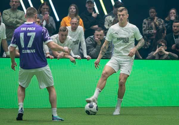 Sport Themen der Woche KW11 Sport Bilder des Tages Toni Kroos (ehemaliger deutscher Fußballspieler) 10.03.2025, Fussball, The Icon League, GER, Düsseldorf, Castello Düsseldorf *** Toni Kroos former German soccer player 10 03 2025, Football, The Icon League, GER, Düsseldorf, Castello Düsseldorf Copyright: HMBxMedia xMarcoxBader