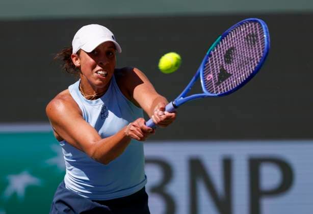 March 10, 2025 Madison Keys returns a shot against Elise Mertens (BEL) during the 2025 BNP Paribas Open at Indian Wells Tennis Garden in Indian Wells, California. Mandatory Photo Credit: CSM Indian Wells United States of America - ZUMAc04_ 20250310_zma_c04_046 Copyright: xCharlesxBausx