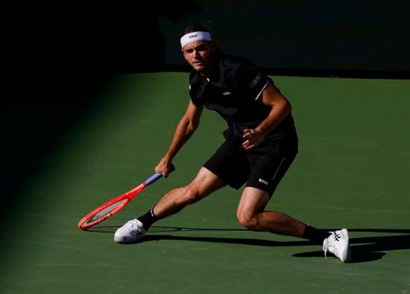 March 10, 2025 Taylor Fritz returns a shot against Alejandro Tabilo (CHI) during the 2025 BNP Paribas Open at Indian Wells Tennis Garden in Indian Wells, California. Mandatory Photo Credit: CSM Indian Wells United States of America - ZUMAc04_ 20250310_zma_c04_225 Copyright: xCharlesxBausx