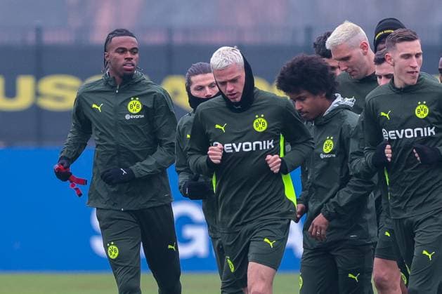 11.03.2025, Abschlusstraining zum UEFA Champions League Spiel zwischen OSC Lille und Borussia Dortmund, v. l. Carney Chukwuemeka (Borussia Dortmund), Marcel Sabitzer (Borussia Dortmund), Julian Ryerson (Borussia Dortmund), Karim Adeyemi (Borussia Dortmund), Niklas Süle (Borussia Dortmund), Nico Schlotterbeck (Borussia Dortmund), Dortmund Trainingsgelände Borussia Dortmund NRW Deutschland xRHR-FOTO DEx Copyright: DennisxEwert RHR-FOTOx RHR-FOTO DE
