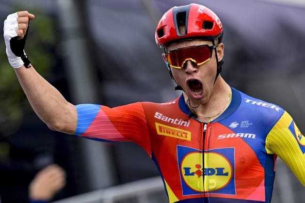 Sport Themen der Woche KW11 Sport Bilder des Tages Italian Jonathan Milan of Lidl-Trek celebrates after winning the second stage of the Tirreno-Adriatico cycling race, a 189km race from Camaiore to Follonica, Italy, Tuesday 11 March 2025. DIRKxWAEM  x114685656x
