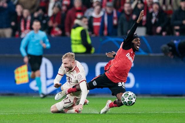UEFA Champions League, Bayer 04 Leverkusen - FC Bayern München; 11.03.2025 Zweikampf Konrad Laimer (FC Bayern München, 27), Jeremie Frimpong (Bayer 04 Leverkusen, 30) Foul UEFA Champions League Achtelfinale Rückspiel, Bayer 04 Leverkusen - FC Bayern München; Leverkusen, BayArena am 11.03.2025 Copyright: xBEAUTIFULxSPORTS Wunderlx