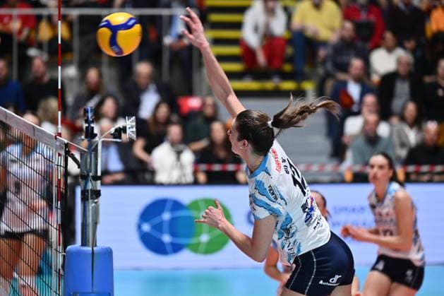 Anne Buijs of Reale Mutua Fenera Chieri 76 is in action during during the CEV Challenge Cup Final 2st Leg match between SMI Roma Volley and Reale Mutua Fenera Chieri 76 on March 11, 2025 at Palazzetto dello in Rome, Italy.  Copyright: xDomenicoxCippitelli IPAxSportx xipa-agency.netx xx IPA_55220333 IPA_Agency_IPA55220333