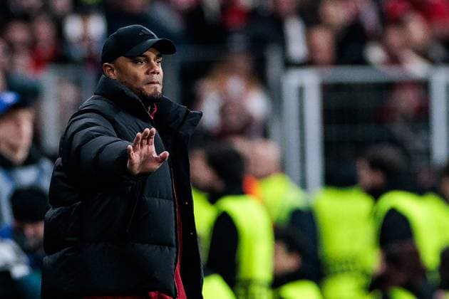 UEFA Champions League, Bayer 04 Leverkusen - FC Bayern München; 11.03.2025 Vincent Kompany (Trainer FC Bayern München) gestikuliert UEFA Champions League Achtelfinale Rückspiel, Bayer 04 Leverkusen - FC Bayern München; Leverkusen, BayArena am 11.03.2025 Copyright: xBEAUTIFULxSPORTS Wunderlx
