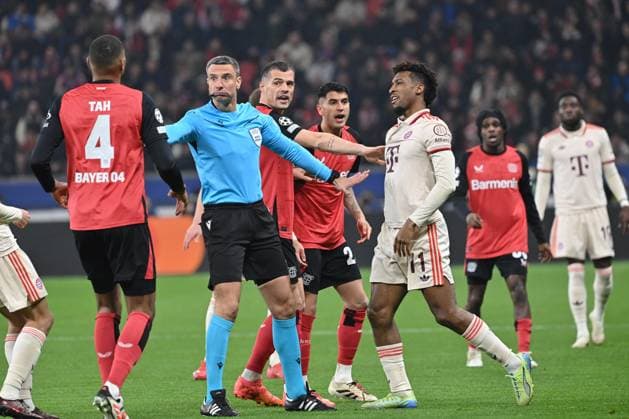 11.03.2025, xjrdrx, Fussball UEFA Champions League, Bayer 04 Leverkusen - Bayern München v.l. Rudelbildung, Rangelei, Jonathan Tah (Leverkusen, 4), Granit Xhaka (Leverkusen), Exequiel Palacios (Leverkusen, 25), Kingsley Coman (Muenchen, 11) (DFL DFB REGULATIONS PROHIBIT ANY USE OF PHOTOGRAPHS as IMAGE SEQUENCES and or QUASI-VIDEO) Leverkusen