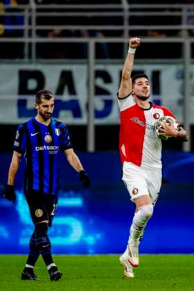 Feyenoord Rotterdam midfielder Jacub Moder scores the 1-1 and celebrating the goal during the match Inter - Feyenoord at the San Siro Stadium for the UEFA Champions League - Round of 16 - 2st leg season 2024-2025 in MILAN, Italia on 11 march 2025, (photo by Marcel van Dorst EYE4images DeFodi Images)