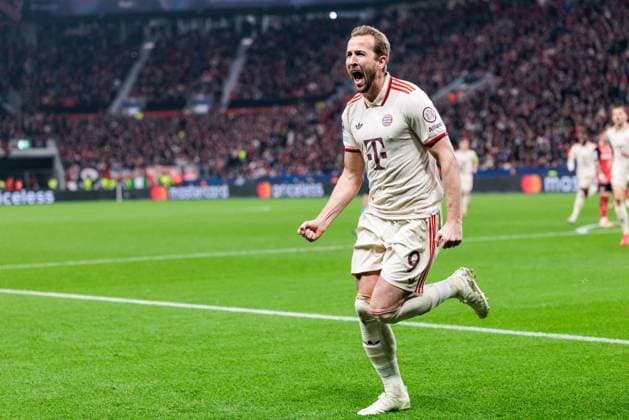 Sport Themen der Woche KW11 Sport Bilder des Tages UEFA Champions League, Bayer 04 Leverkusen - FC Bayern München; 11.03.2025 Jubel zum 0:1 durch Harry Kane (FC Bayern München, 9) UEFA Champions League Achtelfinale Rückspiel, Bayer 04 Leverkusen - FC Bayern München; Leverkusen, BayArena am 11.03.2025 *** UEFA Champions League, Bayer 04 Leverkusen FC Bayern Munich 11 03 2025 Celebration for 0 1 by Harry Kane FC Bayern Munich, 9 UEFA Champions League round of 16 second leg, Bayer 04 Leverkusen FC Bayern Munich Leverkusen, BayArena on 11 03 2025 Copyright: xBEAUTIFULxSPORTS Wunderlx