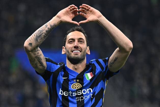 Db Milano 11 03 2025 - Champions League Inter-Feyenoord foto Daniele Buffa Image nella foto: esultanza gol Hakan Calhanoglu 
