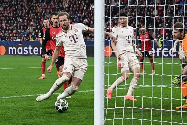 11.03.2025, xsltx, Fussball UEFA Champions League, Bayer 04 Leverkusen - Bayern München v.l. Tor zum 0:1 durch Harry Kane (Muenchen, 9) (DFL DFB REGULATIONS PROHIBIT ANY USE OF PHOTOGRAPHS as IMAGE SEQUENCES and or QUASI-VIDEO) Leverkusen