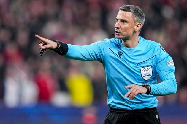 LEVERKUSEN, GERMANY - MARCH 11: referee Slavko Vincic reacts during the UEFA Champions League 2024 25 UEFA Champions League 2024 25 Round of 16 second leg match between Bayer 04 Leverkusen and FC Bayern MÃ¼nchen at the BayArena on March 11, 2025 in Leverkusen, Germany. (Photo by Rene Nijhuis) SPO  Copyright: xRenexNijhuis