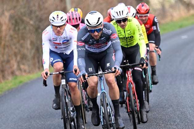 Paris - Nice 2025 - stage 4 LA LOGE DES GARDES, FRANCE - MARCH 12 : Planckaert Edward (BEL) of Alpecin - Deceuninck , Gachignard Thomas (FRA) of Team Totalenergies, Smith Dion (NZL) of Intermarche - Wanty during stage 4 of the 83th edition of the Paris - Nice cycling race, a stage of 163,4km with start in Vichy and finish in La Loge Des Gardes on March 12, 2025 in La Loge Des Gardes, France, 12 03 2025 ( Motordriver Kenny Verfaillie - La Loge Des Gardes France  Copyright: xNicoxVereeckenx
