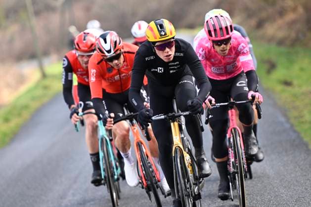 Paris - Nice 2025 - stage 4 LA LOGE DES GARDES, FRANCE - MARCH 12 : Leknessund Andreas (NOR) of Uno-X Mobility , Albanese Vincenzo (ITA) of Ef Education - Easypost during stage 4 of the 83th edition of the Paris - Nice cycling race, a stage of 163,4km with start in Vichy and finish in La Loge Des Gardes on March 12, 2025 in La Loge Des Gardes, France, 12 03 2025 ( Motordriver Kenny Verfaillie - La Loge Des Gardes France  Copyright: xNicoxVereeckenx