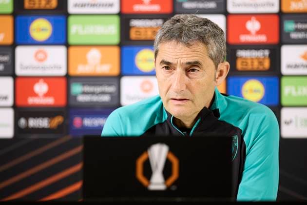 Fußball, EL, Athletic Bilbao Pressekonferenz Athletic Club v AS Roma - UEFA Europa League 2024 25 Round of 16 Second Leg press conference, PK, Pressekonferenz Ernesto Valverde head coach of Athletic Club attends the press conference prior to the UEFA Europa League 2024 25 Round of 16 Second Leg match between Athletic Club and AS Roma at San Mames on March 12, 2025, in Bilbao, Spain. Bilbao San Mames Basque Country Spain RL_ATHvASR_000011 Copyright: xRicardoxLarreinax