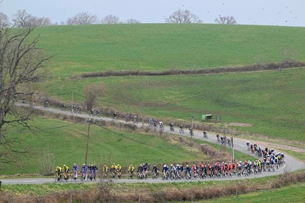 Paris - Nice 2025 - stage 4 LA LOGE DES GARDES, FRANCE - MARCH 12 : illustration picture peloton during stage 4 of the 83th edition of the Paris - Nice cycling race, a stage of 163,4km with start in Vichy and finish in La Loge Des Gardes on March 12, 2025 in La Loge Des Gardes, France, 12 03 2025 ( Motordriver Kenny Verfaillie - La Loge Des Gardes France  Copyright: xNicoxVereeckenx