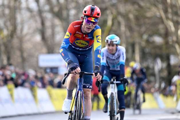 Paris - Nice 2025 - stage 4 LA LOGE DES GARDES, FRANCE - MARCH 12 : Skjelmose Mattias (DEN) of Lidl - Trek during stage 4 of the 83th edition of the Paris - Nice cycling race, a stage of 163,4km with start in Vichy and finish in La Loge Des Gardes on March 12, 2025 in La Loge Des Gardes, France, 12 03 2025 ( Motordriver Kenny Verfaillie - La Loge Des Gardes France  Copyright: xNicoxVereeckenx