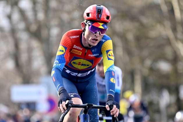 Paris - Nice 2025 - stage 4 LA LOGE DES GARDES, FRANCE - MARCH 12 : Skjelmose Mattias (DEN) of Lidl - Trek during stage 4 of the 83th edition of the Paris - Nice cycling race, a stage of 163,4km with start in Vichy and finish in La Loge Des Gardes on March 12, 2025 in La Loge Des Gardes, France, 12 03 2025 ( Motordriver Kenny Verfaillie - La Loge Des Gardes France  Copyright: xNicoxVereeckenx
