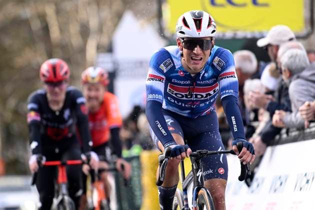 Paris - Nice 2025 - stage 4 LA LOGE DES GARDES, FRANCE - MARCH 12 : Van Wilder Ilan (BEL) of Soudal Quick-Step during stage 4 of the 83th edition of the Paris - Nice cycling race, a stage of 163,4km with start in Vichy and finish in La Loge Des Gardes on March 12, 2025 in La Loge Des Gardes, France, 12 03 2025 ( Motordriver Kenny Verfaillie - La Loge Des Gardes France  Copyright: xNicoxVereeckenx