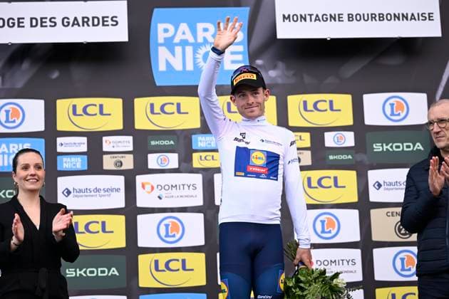 Paris - Nice 2025 - stage 4 LA LOGE DES GARDES, FRANCE - MARCH 12 : Skjelmose Mattias (DEN) of Lidl - Trek pictured with the white jersey during the podium ceremony of stage 4 of the 83th edition of the Paris - Nice cycling race, a stage of 163,4km with start in Vichy and finish in La Loge Des Gardes on March 12, 2025 in La Loge Des Gardes, France, 12 03 2025 ( Motordriver Kenny Verfaillie - La Loge Des Gardes France  Copyright: xNicoxVereeckenx