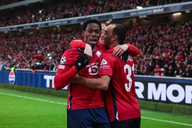 12.03.2025, UEFA Champions League, Achtelfinale, Lille OSC - Borussia Dortmund, Jonathan David (LOSC Lille) bejubelt das Tor zum 1:0, Lille Stade Pierre Mauroy Decathlon Arena Paris xRHR-FOTO DEx Copyright: DennisxEwert RHR-FOTOx RHR-FOTO DE
