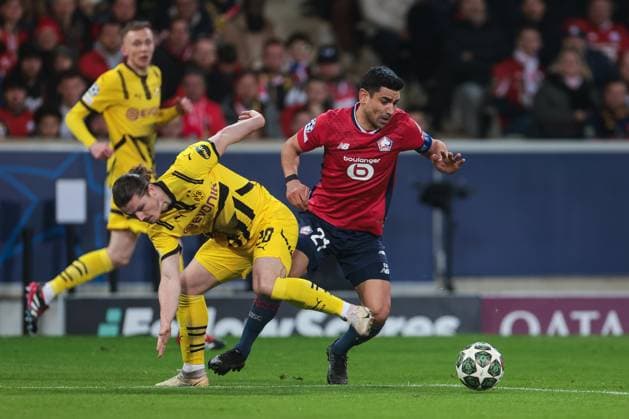 12.03.2025, UEFA Champions League, Achtelfinale, Lille OSC - Borussia Dortmund, v. l. Marcel Sabitzer (Borussia Dortmund), Benjamin Andre (LOSC Lille), Lille Stade Pierre Mauroy Decathlon Arena Paris xRHR-FOTO DEx Copyright: DennisxEwert RHR-FOTOx RHR-FOTO DE