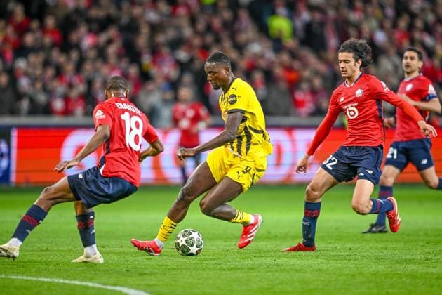 Lille, France, 12.03.2025: Bafode Diakite (LOSC Lille), Serhou Guirassy (BV Borussia Dortmund) und Ayyoub Bouaddi (LOSC Lille) battle for the ball during the UEFA Champions League 2024 25 Round of 16 Second Leg match between LOSC Lille and Borussia Dortmund at Stade Pierre-Mauroy on March 12, 2025 in Lille, France. (Photo by Harry Langer DeFodi Images)