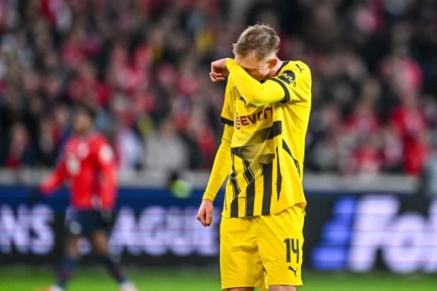 Lille, France, 12.03.2025: Maximilian Beier (BV Borussia Dortmund) gestures looks dejected during the UEFA Champions League 2024 25 Round of 16 Second Leg match between LOSC Lille and Borussia Dortmund at Stade Pierre-Mauroy on March 12, 2025 in Lille, France. (Photo by Harry Langer DeFodi Images)