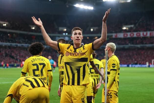 12.03.2025, UEFA Champions League, Achtelfinale, Lille OSC - Borussia Dortmund, Nico Schlotterbeck (Borussia Dortmund) jubelt, Lille Stade Pierre Mauroy Decathlon Arena Paris xRHR-FOTO DEx Copyright: DennisxEwert RHR-FOTOx RHR-FOTO DE