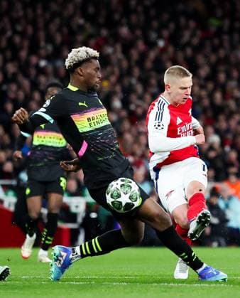 Oleksandr Zinchenko of Arsenal scores the opening goal Arsenal v PSV Eindhoven, UEFA Champions League, Round of 16, Second Leg, Football, Emirates Stadium, London, UK - 12 Mar 2025 EDITORIAL USE ONLY No use with unauthorised audio, video, data, fixture lists, club league logos or live services. Online in-match use limited to 120 images, no video emulation. No use in betting, games or single club league player publications. Copyright: xAndrewxFosker Shutterstockx 15188185ac