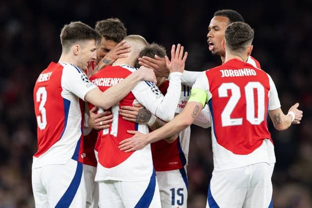 12th March 2025; Emirates Stadium, London, England; UEFA Champions League Last 16, Second Leg Football, Arsenal versus PSV Eindhoven; Oleksandr Zinchenko of Arsenal scores Arsenal& x2019;s first goal for 1-0 and celebrates in the 6th minute  ActionPlus12759341 IanxStephen