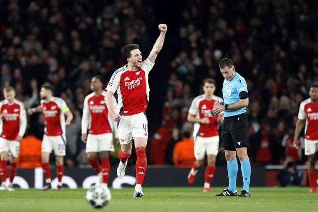 LONDON - Declan Rice of Arsenal FC celebrates the 2-1 during the UEFA Champions league match between Arsenal FC and PSV Eindhoven at Emirates Stadium on March 12, 2025 in London, England. ANP KOEN VAN WEEL UEFA Champions League 2024 25 Round of 16 Second Leg 2024 25 xVIxANPxSportx xxANPxIVx 522216720 originalFilename: 522216720.jpg