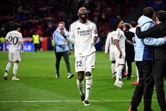 Antonio Ruediger 22 ( Madrid ) feiert den Sieg, Atletico Madrid vs. Real Madrid , Fussball, Champions League, Achtelfinale Rueckspiel, 12.03.2025 Madrid Madrid Spanien