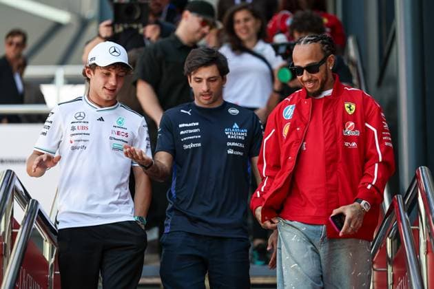 F1 Grand Prix Of Australia - Previews Andrea Kimi Antonelli of Italy and Mercedes-AMG PETRONAS F1 Team, Carlos Sainz Jr of Spain and Atlassian Williams Racing, and Lewis Hamilton of Great Britain and Scuderia Ferrari walk together in the paddock during previews ahead of the F1 Grand Prix of Australia at Albert Park Circuit in Melbourne, Australia, on March 13, 2025. Melbourne Victoria Australia  Copyright: xPaddockerx originalFilename:paddocker-f1grandp250313_npPp9.jpg
