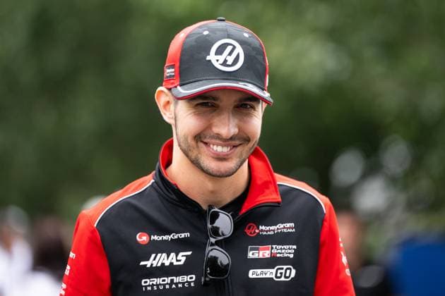 Esteban Ocon (MoneyGram Haas F1 Team, 31) lacht, AUS, Formel 1 Weltmeisterschaft, Luis Vuitton Grand Prix von Australien, Albert Park Circuit Melbourne, Media Day, Saison 2025, 13.03.2025 AUS, Formel 1 Weltmeisterschaft, Luis Vuitton Grand Prix von Australien, Albert Park Circuit Melbourne, Media Day, Saison 2025, 13.03.2025 Melbourne Copyright: xEibner-Pressefoto Memmlerx EP_MMR