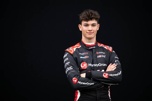 Oliver Bearman (MoneyGram Haas F1 Team, 87), AUS, Formel 1 Weltmeisterschaft, Luis Vuitton Grand Prix von Australien, Albert Park Circuit Melbourne, Media Day, Saison 2025, 13.03.2025 AUS, Formel 1 Weltmeisterschaft, Luis Vuitton Grand Prix von Australien, Albert Park Circuit Melbourne, Media Day, Saison 2025, 13.03.2025 Melbourne Copyright: xEibner-Pressefoto Memmlerx EP_MMR