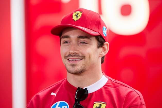 13.03.2025, xrarjax, Motorsport FIA Formel 1, Großer Preis von Australien 2025 v.l. Charles Leclerc (Ferrari) Startnummer 16 (FIA REGULATIONS PROHIBIT ANY USE OF PHOTOGRAPHS as IMAGE SEQUENCES and or QUASI-VIDEO) Melbourne