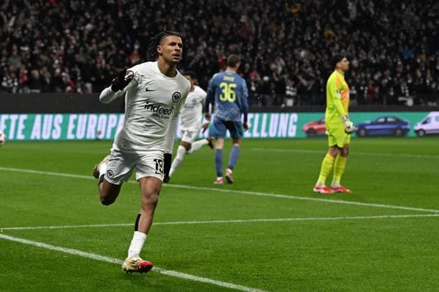 13.03.2025, xpsx, Fussball UEFA Europa League, Eintracht Frankfurt - Ajax Amsterdam v.l. Torjubel nach dem Tor zum celebrating the goal celebrate 1:0 durch Jean-Matteo Bahoya (Eintracht Frankfurt) (DFL DFB REGULATIONS PROHIBIT ANY USE OF PHOTOGRAPHS as IMAGE SEQUENCES and or QUASI-VIDEO) Frankfurt am Main