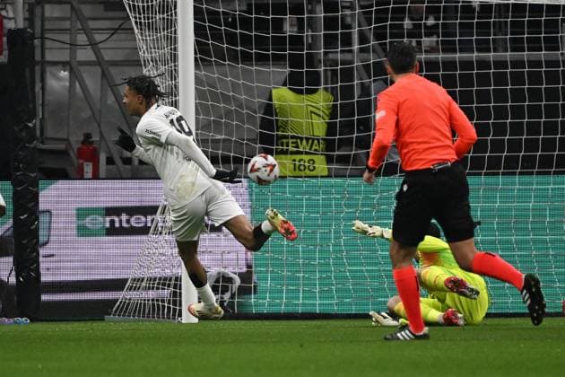 13.03.2025, xjhx, Fussball UEFA Europa League, Eintracht Frankfurt - Ajax Amsterdam v.l. Jean-Matteo Bahoya (Eintracht Frankfurt) Torschuetze, erzielt das Tor, Treffer, scores the goal 1:0 Matheus (Ajax Amsterdam) (DFL DFB REGULATIONS PROHIBIT ANY USE OF PHOTOGRAPHS as IMAGE SEQUENCES and or QUASI-VIDEO) Frankfurt am Main