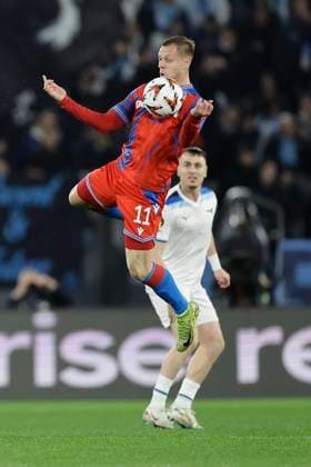 UEFA Europa League Second leg match SS Lazio and Viktoria Plzen Viktoria Plzen s Czech forward Matej Vydra controls the ball during during UEFA Europa League Round of 16 Second leg match between SS Lazio and Viktoria Plzen at Olimpico stadium on March 13, 2025 in Rome, Italy. _BPH9388 Copyright: xAntonioxBalascox