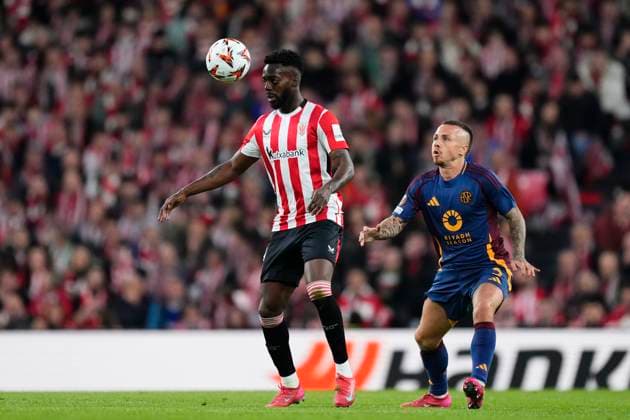 Athletic Club v AS Roma - UEFA Europa League 2024 25 Round of 16 Second Leg Inaki Williams right winger of Athletic Club and Ghana and Angelino left-back of Roma and Spain compete for the ball during the UEFA Europa League 2024 25 Round of 16 Second Leg match between Athletic Club and AS Roma at Estadio de San Mames on March 13, 2025 in Bilbao, Spain. Bilbao Basque Country Spain  Copyright: xJosexBretonx originalFilename:bretonhernandez-athletic250313_np0tf.jpg