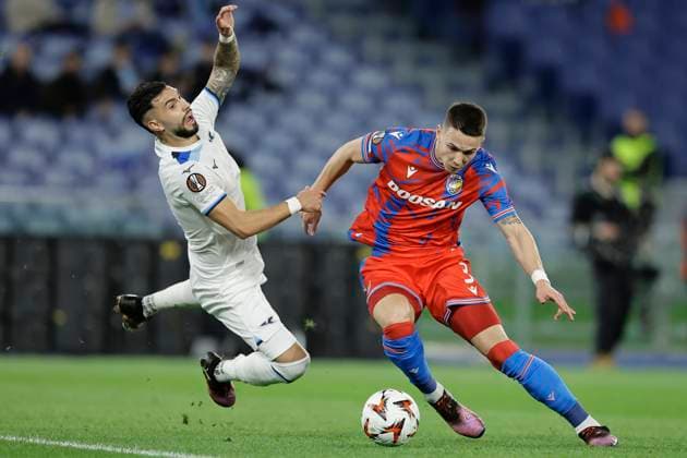 UEFA Europa League Second leg match SS Lazio and Viktoria Plzen Lazio™s Argentinian forward Valentin Castellanos challenges for the ball with Viktoria Plzen s Serbian defender Svetozar Markovic during during UEFA Europa League Round of 16 Second leg match between SS Lazio and Viktoria Plzen at Olimpico stadium on March 13, 2025 in Rome, Italy. _BPH0259 Copyright: xAntonioxBalascox