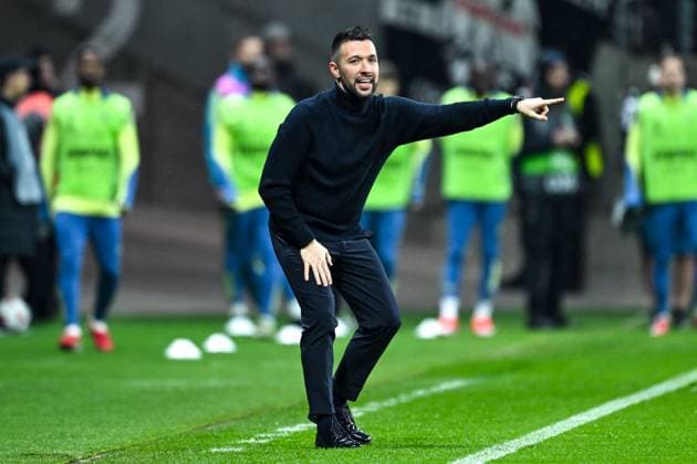 Francesco Farioli Ajax Amsterdam, Trainer) gestikuliert, GER, Eintracht Frankfurt vs. Ajax Amsterdam, Fussball, UEFA Europa League, Achtelfinale, Rueckspiel, Spielzeit 2024 25, 13.03.2025. GER, Eintracht Frankfurt vs. Ajax Amsterdam, Fussball, UEFA Europa League, Achtelfinale, Rueckspiel, Spielzeit 2024 25, 13.03.2025. Frankfurt am Main Copyright: xEibner-Pressefoto FlorianxWiegandx EP_FWD