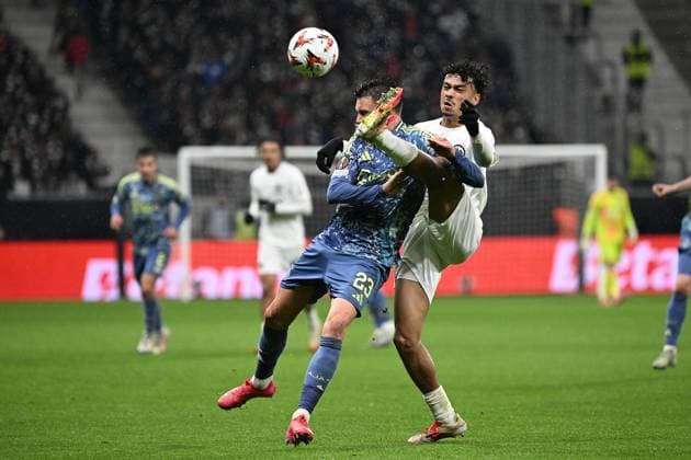 13.03.2025, xjhx, Fussball UEFA Europa League, Eintracht Frankfurt - Ajax Amsterdam v.l. Steven Berghuis (Ajax Amsterdam) Nathaniel Brown (Eintracht Frankfurt) Zweikampf, Aktion, action, battle for the ball (UEFA REGULATIONS PROHIBIT ANY USE OF PHOTOGRAPHS as IMAGE SEQUENCES and or QUASI-VIDEO) Frankfurt am Main