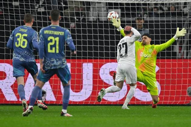 Frankfurt, Deutsche Bank Park, 13.03.25, GER, Herren, UEFA Europa League, Saison 2024-2025, Eintracht Frankfirt - Ajax Amsterdam Bild: Mario GOETZE (Frankfurt) macht das Tor zum 2:0 Only for editorial use! UEFA regulations prohibit any use of photographs as image sequences and or quasi-video. Hessen Deutschland