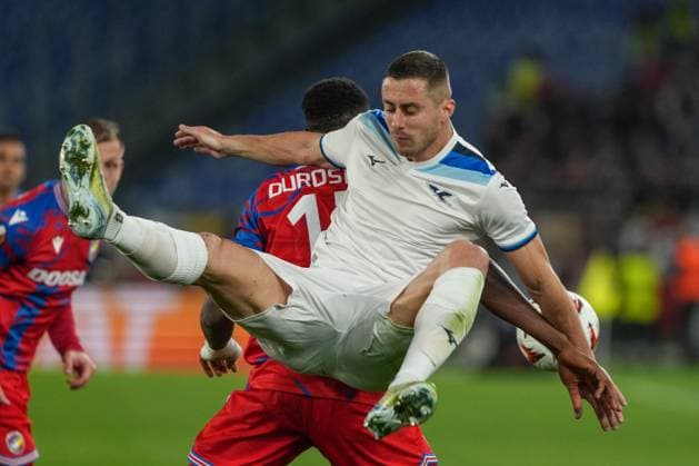 Adam Marusic of SS Lazio and Rafiu Durosinmi of Viktoria Plzen during the Europa League football match between SS Lazio and Viktoria Plzen at Olimpico stadium in Rome (Italy), March 13, 2025. AntoniettaxBaldassarre