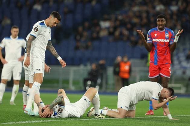 CALCIO - UEFA Europa League - Lazio vs Viktoria Plzen Rome, Italy 13.03.2025: Matias Vecino of Lazio, Patric of Lazio injured during the Uefa Europa League 2024-2025, round 16, match between SS Lazio vs Viktoria Plzen at Olympic Stadium in Rome. Rome Italy  Copyright: xIPAxSport ABACAx