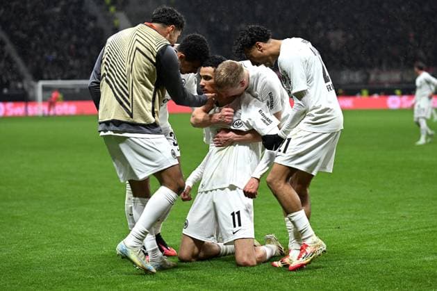 Fußball UEFA Europa League Achtelfinale Eintracht Frankfurt - Ajax Amsterdam am 13.03.2025 im Deutsche Bank Park in Frankfurt Torjubel zum 3:0 durch Hugo Ekitike ( Frankfurt )