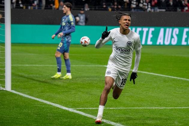 2025.03.13 xJAx UEFA EUROPA LEAGUE Eintracht Frankfurt - AFC Ajax Amsterdam v.l.,Jean-Matteo Bahoya (Eintracht Frankfurt) schiesst das Tor zum 1:0 Torjubel, Goal celebration, celebrate the goal (DFL DFB REGULATIONS PROHIBIT ANY USE OF PHOTOGRAPHS as IMAGE SEQUENCES and or QUASI-VIDEO) Copyright: JoaquimxFerreira