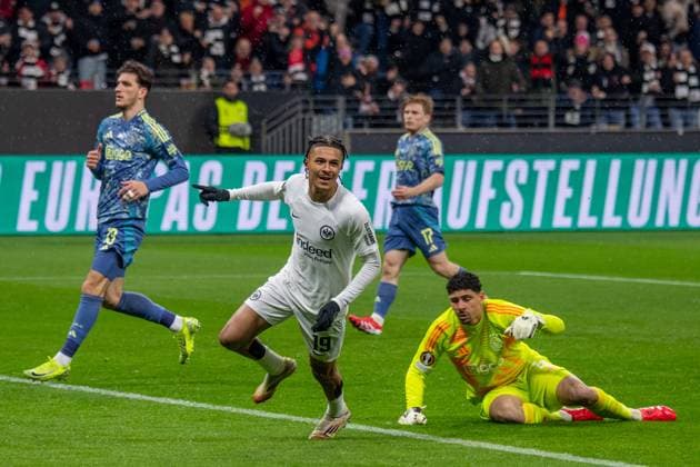 2025.03.13 xJAx UEFA EUROPA LEAGUE Eintracht Frankfurt - AFC Ajax Amsterdam v.l.,Jean-Matteo Bahoya (Eintracht Frankfurt) schiesst das Tor zum 1:0 Torjubel, Goal celebration, celebrate the goal (DFL DFB REGULATIONS PROHIBIT ANY USE OF PHOTOGRAPHS as IMAGE SEQUENCES and or QUASI-VIDEO) Copyright: JoaquimxFerreira